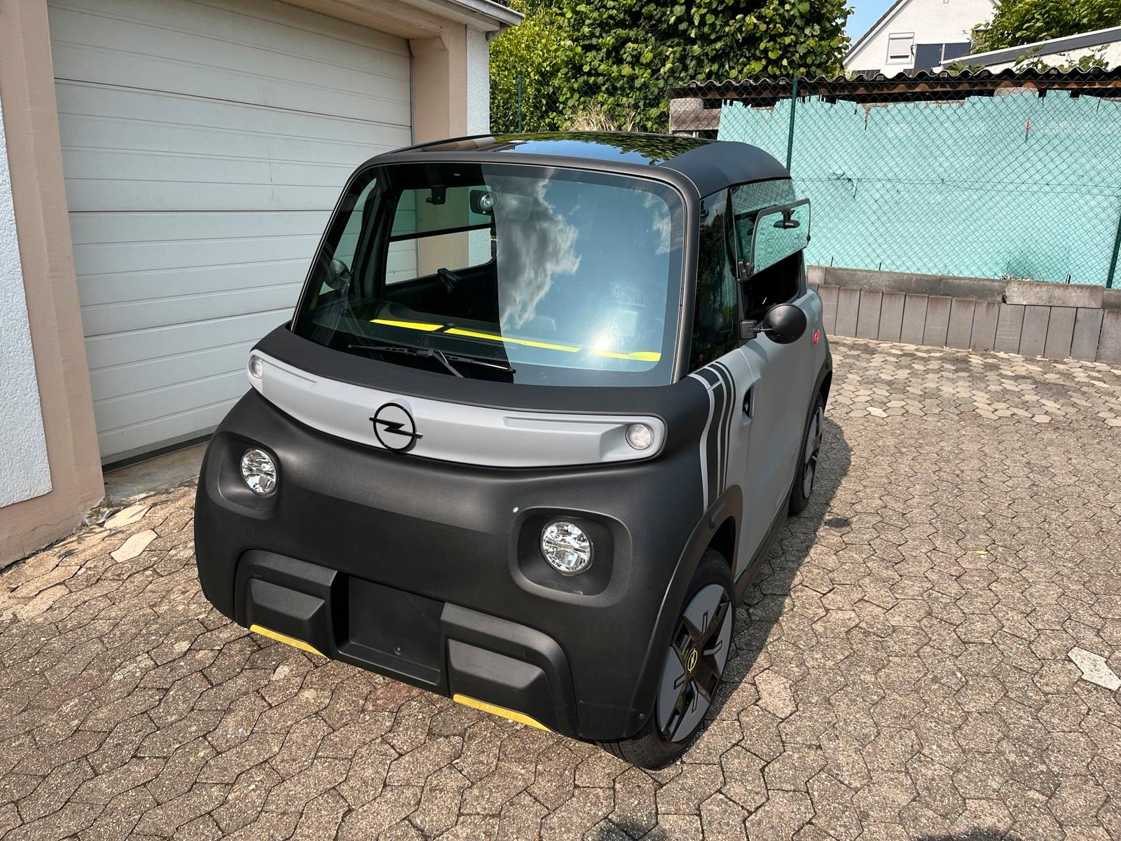 Abbildung des Autos Opel Rocks e