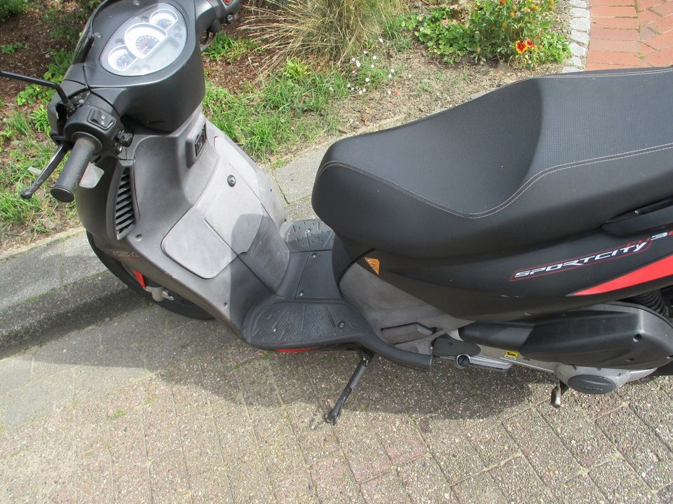 Suche Aprilia Piaggio Sportcity 250 300 mit Unfall Bastler Defekt in Stade