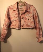 Bershka Camouflage Jeansjacke cropped Bayern - Stein Vorschau