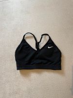 2x Nike Sport BH Gr. S (klein ausfallend) Hessen - Groß-Gerau Vorschau