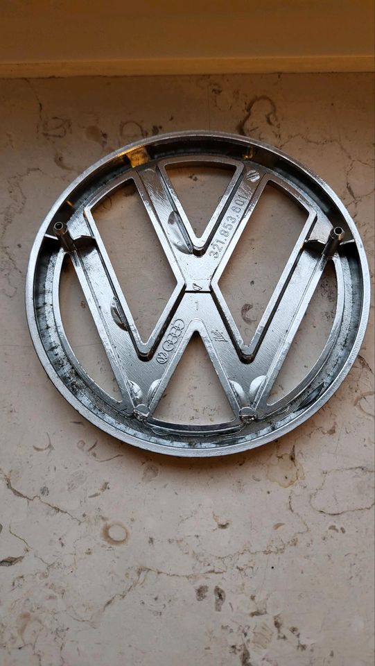VW-Zeichen verchromt 95 mm Durchmesser 2 Pins, Golf 1, Passat in Velbert
