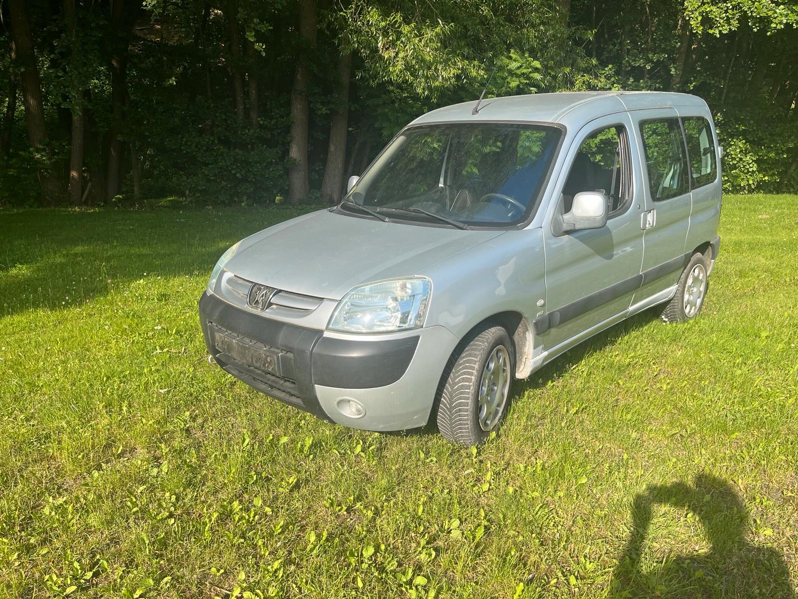 Abbildung des Autos Peugeot Partner