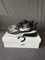 Nike Air Max 270 React Black/Vast Grey-Off Noir,Größe 44,5/US10,5 Bayern - Herzogenaurach Vorschau