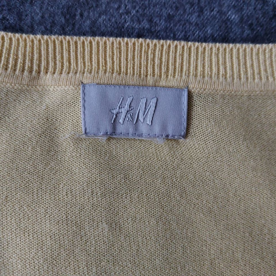 Pullover von H&M, gelb, Gr.40/42 in Neuss