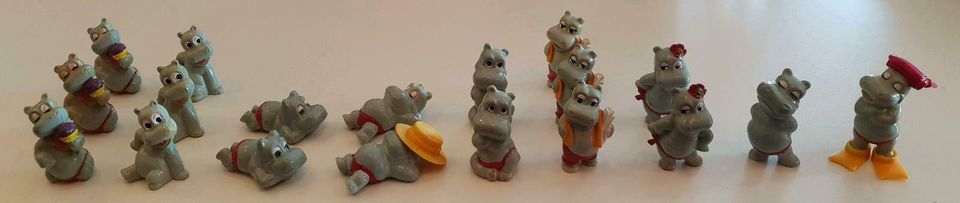 Ü-Ei: Komplettsatz Happy Hippos von 1988, orig.Zubehör+25 Figuren in Schopfheim