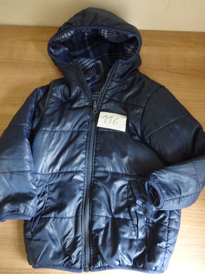 Wendejacke Größe 116 = 5,00€ in Visbek