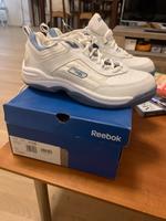 NEU Reebok Sneaker Schuhe 40 Altona - Hamburg Rissen Vorschau