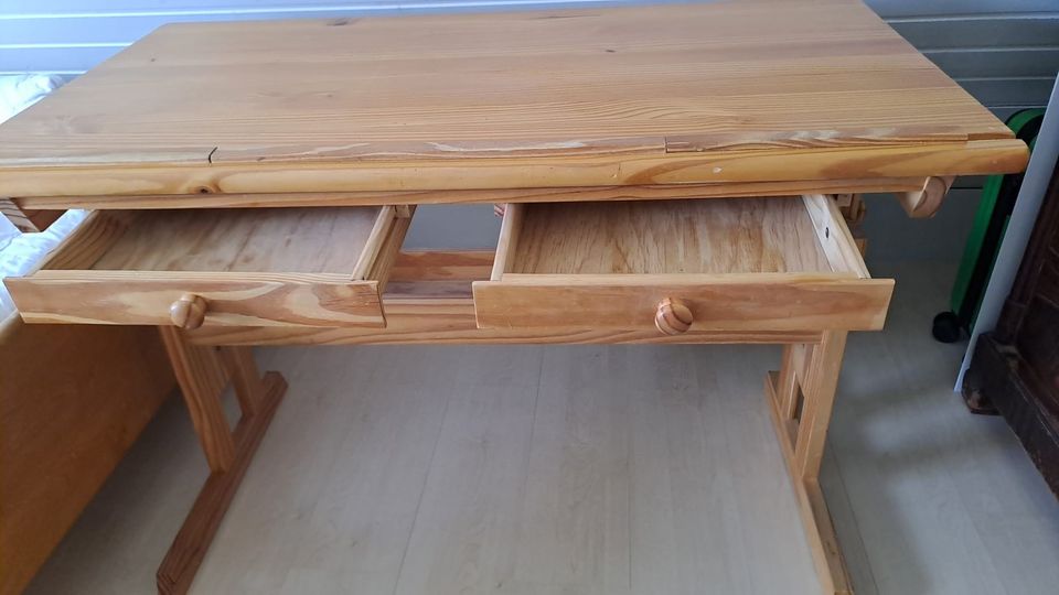 Schreibtisch Holz in Schwandorf