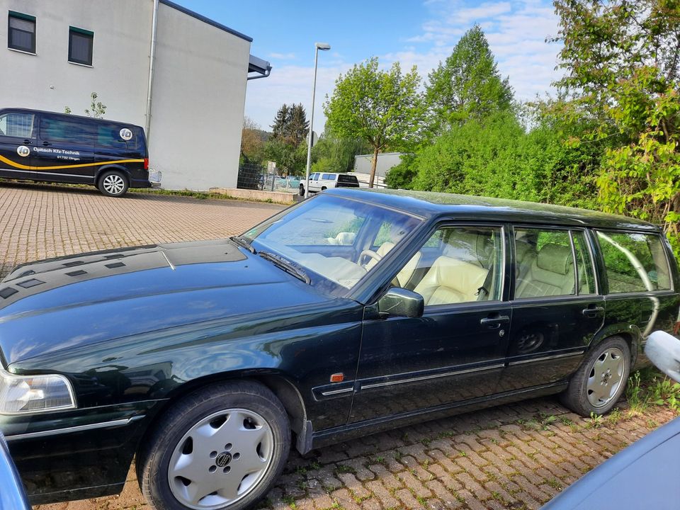 Volvo 960 II Kombi in Ellingen