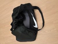 Nike Sporttasche schwarz sehr guter Zustand Baden-Württemberg - Mosbach Vorschau