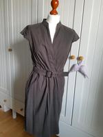 Hugo Boss tolles enganliegendes Sommerkleid Kleid 42 braun Bayern - Geiersthal Vorschau