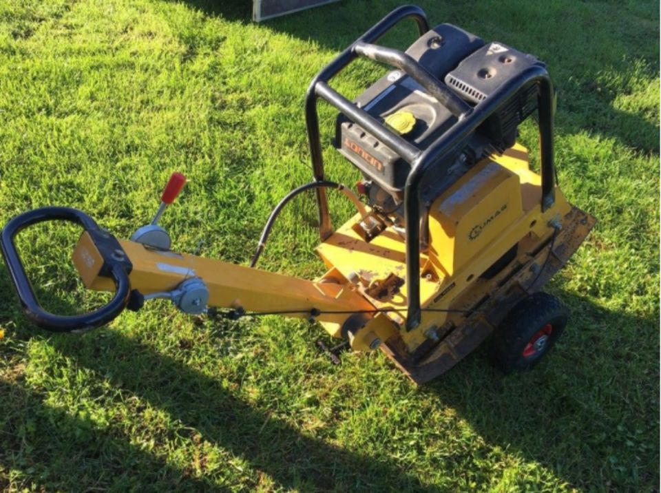 MIETEN Rüttelplatte Lumag RP-150HPC 160kg, Vor-Rückwärtsgang in Euskirchen