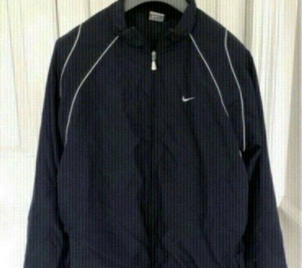 Nike - Blouson / sportlich in blau Nostalgie in Hamburg