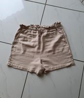 Beige kurze Hose von manguun Gr.158/164 Hessen - Hüttenberg Vorschau