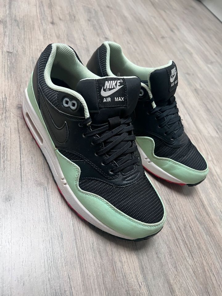 Nike Air Max 1 FB Yeezy US 8 / Größe 41 in Neuss