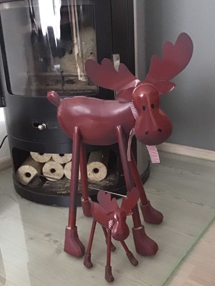 Weihnachtsdeko, großer Elch aus Metall, rot in Datteln