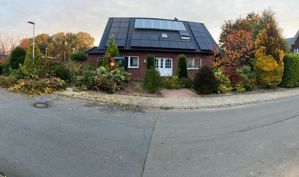 Minibagger mit Fahrer. Garten Gestaltung. Hecke/Wurzel Entfernung in Osnabrück