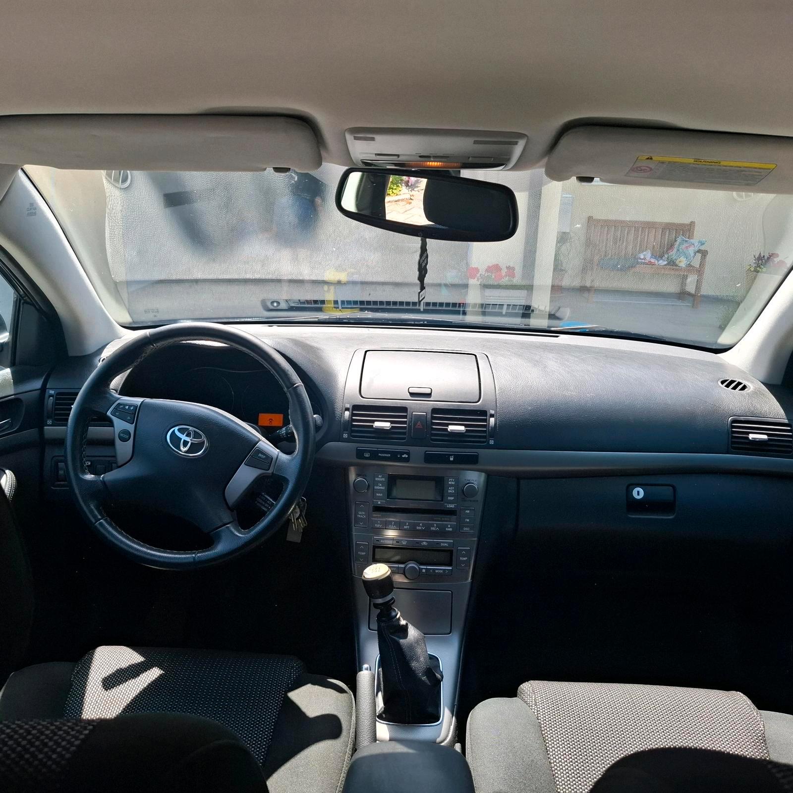 Abbildung des Autos Toyota Avensis