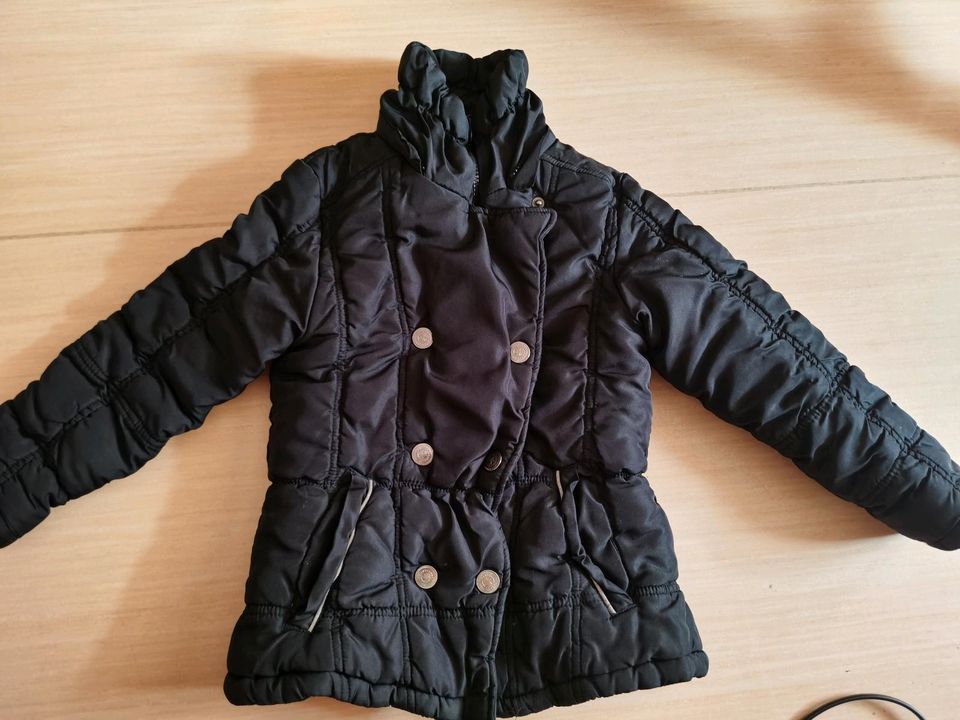 Übergangsjacke winterjacke gr 128 in Berlin