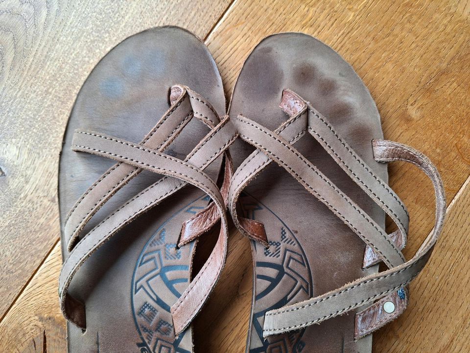 Teva Leder Flip Flops Gr. 41 gut erhalten in Remscheid