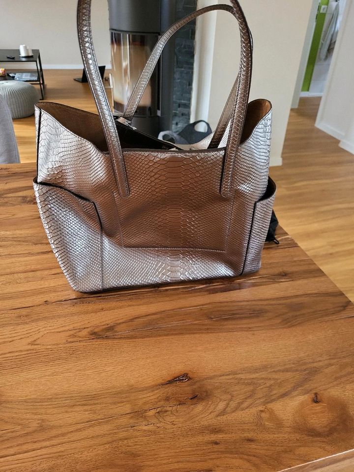 RLL, Ralph Lauren Handtasche, nagelneu in Hessen - Erlensee | eBay  Kleinanzeigen ist jetzt Kleinanzeigen