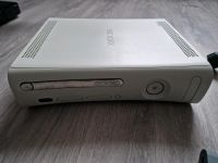 XBOX 360 Konsole  mit Kabel und 6 x Spiele Nordrhein-Westfalen - Remscheid Vorschau