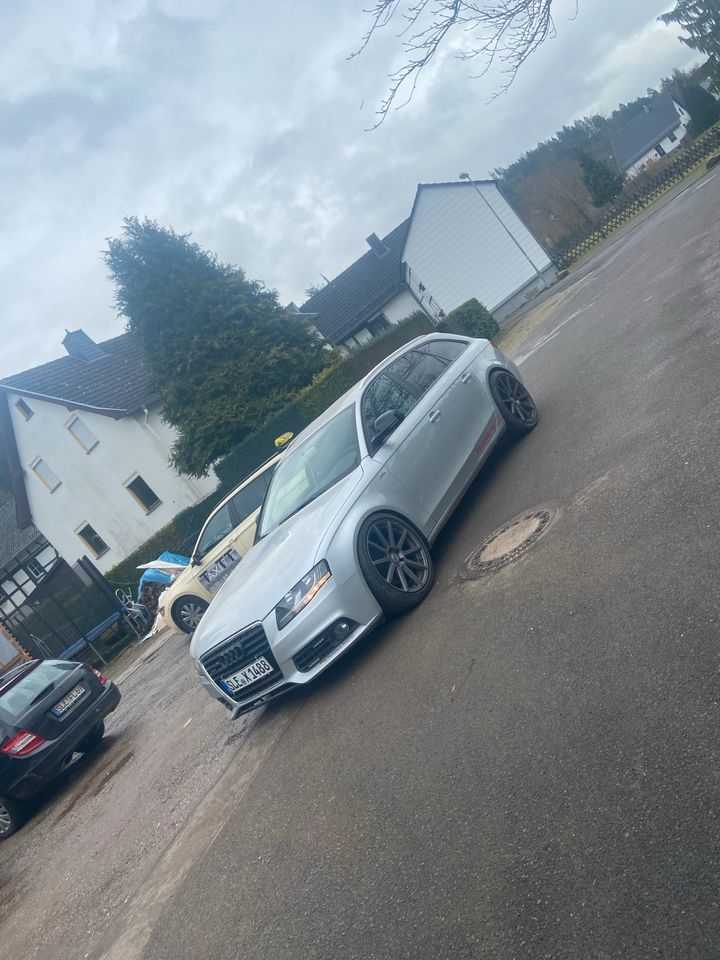 Audi a4 b8 2.0TDI in Hellenthal