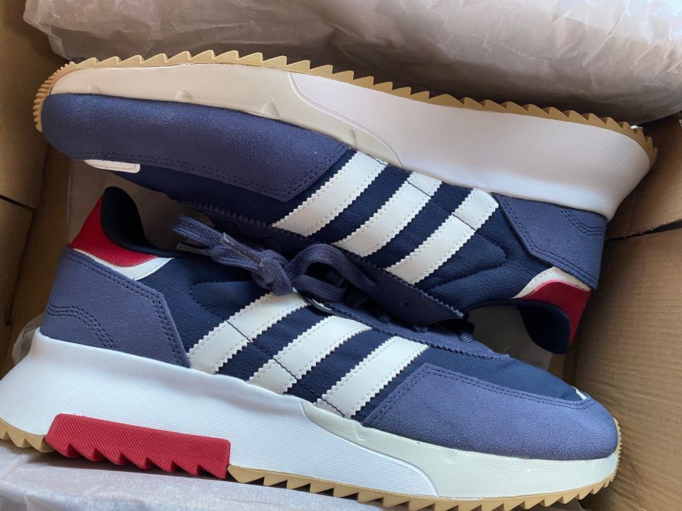 Adidas Retropy F2  navy  10 1/2 NEU, Ungetragen in Berlin