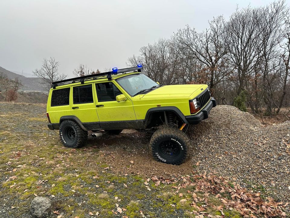 Jeep Cherokee 4.0 Offroad Rough Country 1990 Tausch Möglich in Stuttgart