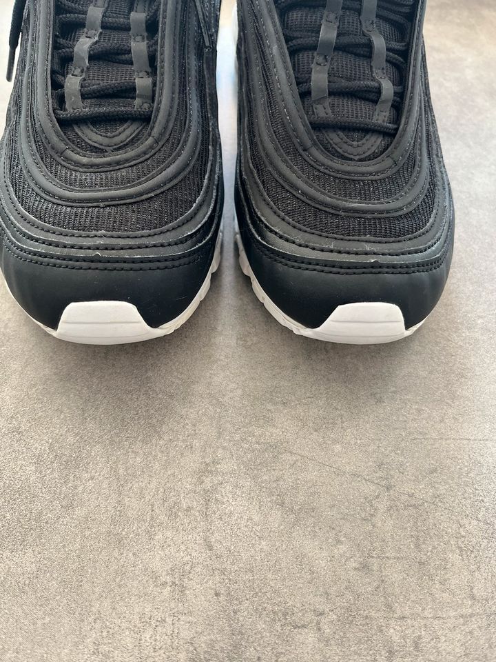 Nike Air Max 97 schwarz/weiß in Langenfeld