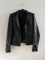 coole schwarze Lederjacke Mitte - Wedding Vorschau