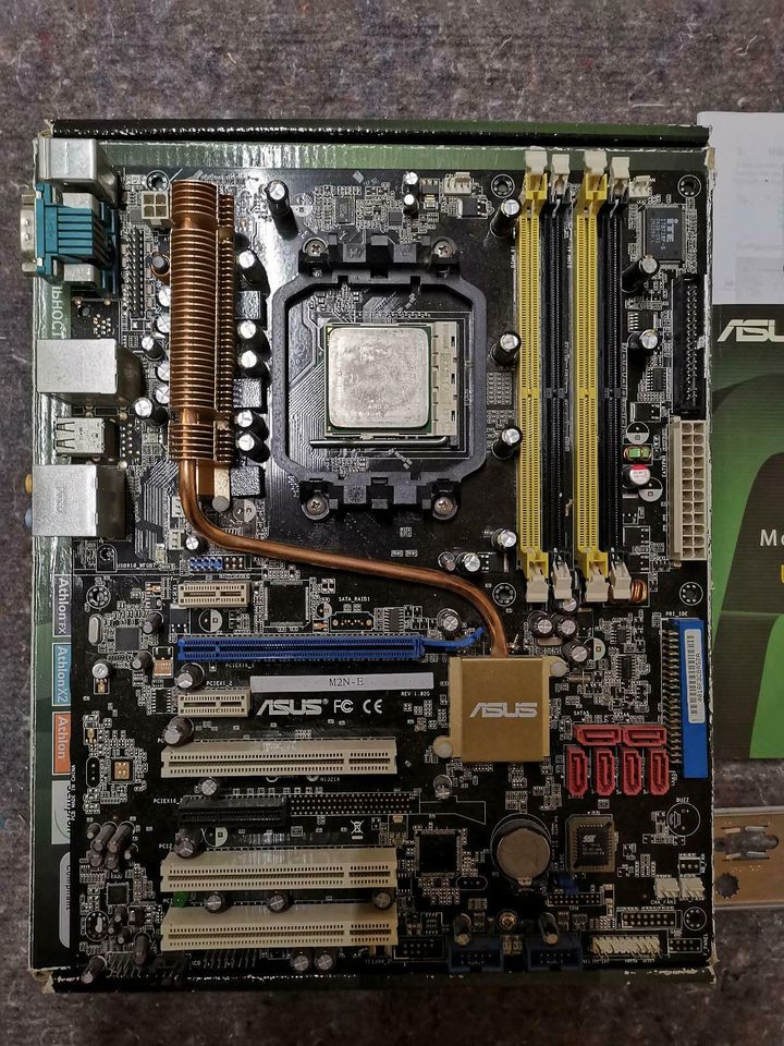 Asus M2N-E Mainboard + AMD Athlon 64 X2 5200+ CPU in Ennigerloh