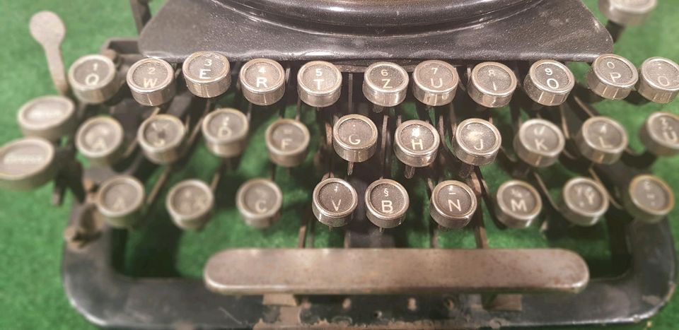 ROFA Mod. 4 aus den 1920er Jahren Schreibmaschine antik selten in  Schleswig-Holstein - Hohenwestedt | Kunst und Antiquitäten gebraucht kaufen  | eBay Kleinanzeigen ist jetzt Kleinanzeigen