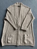 Eine neuwertige silbergraue Strickjacke in Größe 42 von Replay Niedersachsen - Braunschweig Vorschau