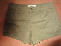 Damen Shorts "Vero Moda" Größe M oliv wie neu Niedersachsen - Gronau (Leine) Vorschau