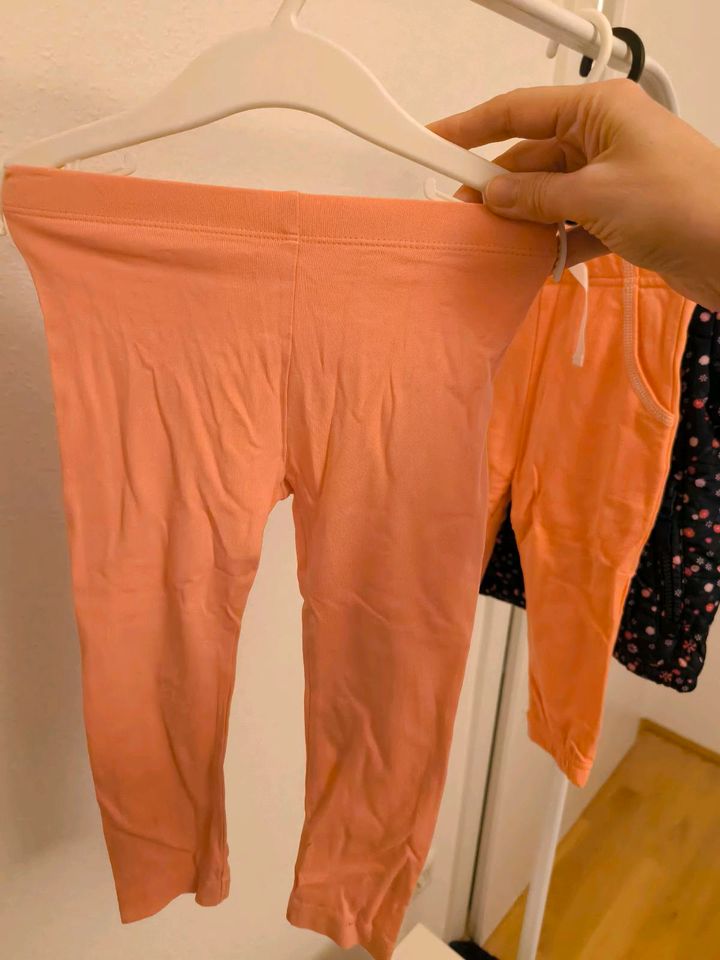 Babykleidung Mädchen - Kleiderpaket - 9-teilig in Aalen
