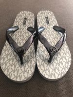 Flipflops Sandalen  Michael Kors neuwertig Bayern - Abensberg Vorschau