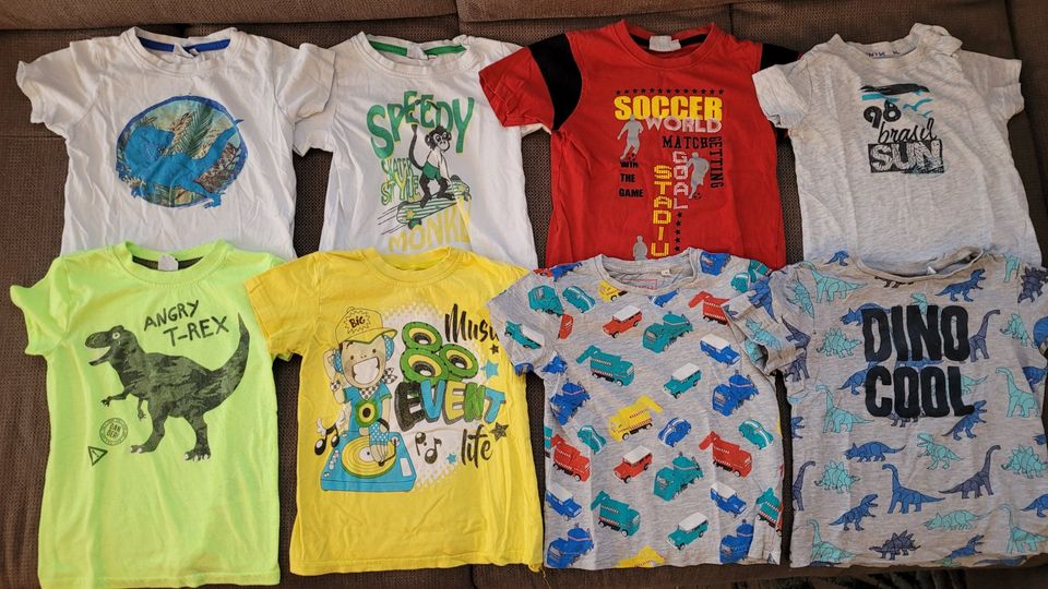 kurzärmlige Sommer T-Shirts in Gr. 98 bzw. 98/104 in München