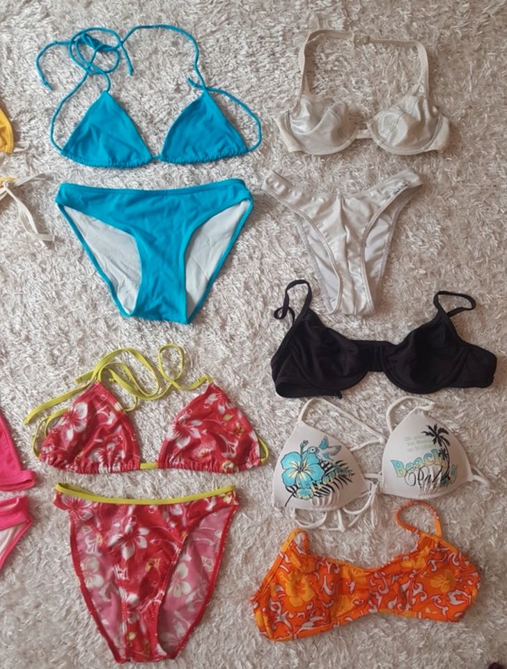 Bikinis günstig zu verkaufen alle zusammen 15€ in Hamburg