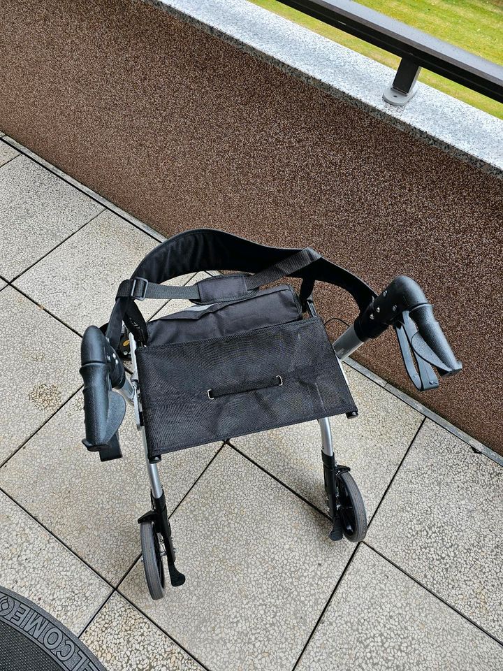 Gehhilfe Rollator Senioren Aluminium 6-fach höhenverstellbar in Bad Rothenfelde