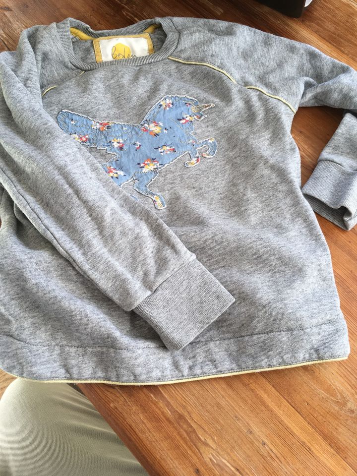 Boden Sweatshirt 140 9-10 Jahre in Berlin