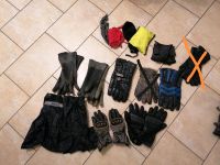 Konvolut motorradhandschuhe, Leder, regenhandschuhe, regenschuhe Bayern - Üchtelhausen Vorschau