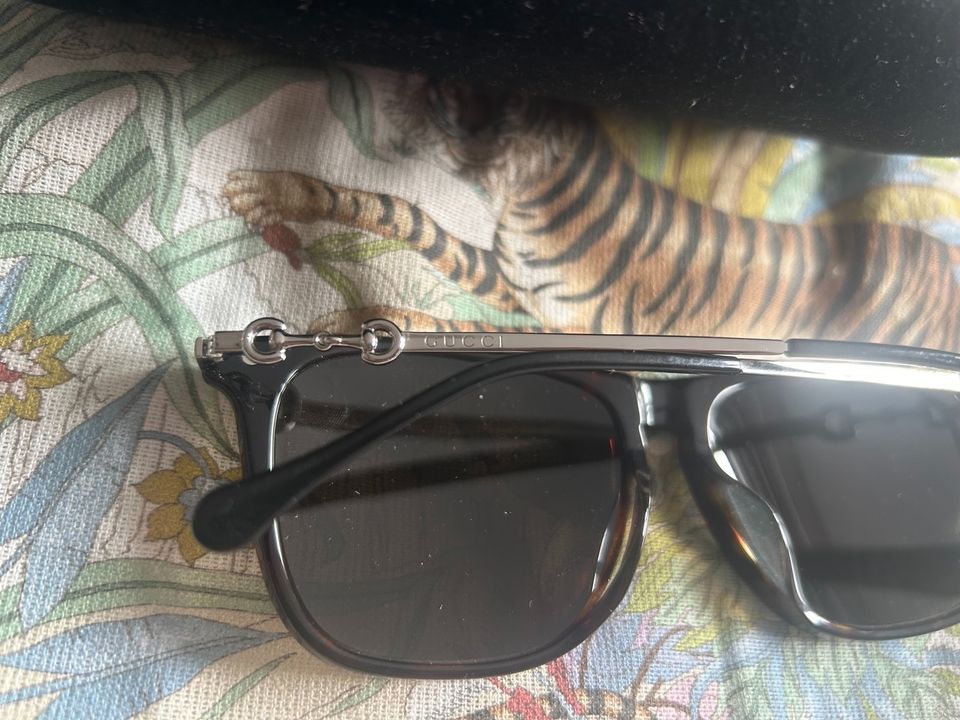 Herren Sonnenbrillen Gucci Neu in Bernburg (Saale)