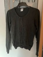 Strickjacke Pulli Vera Moda S wie neu grau Stickpilli Pullover Bayern - Michelau i. OFr. Vorschau