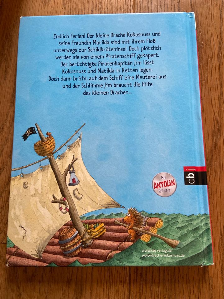 Kinderbuch Der kleine Drache Komosnuss und die wilden Piraten in Hamburg