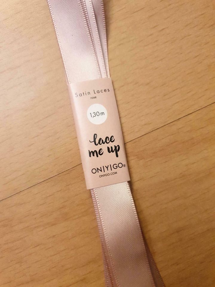 Onygo Satin Laces 1,30m rose in Dresden