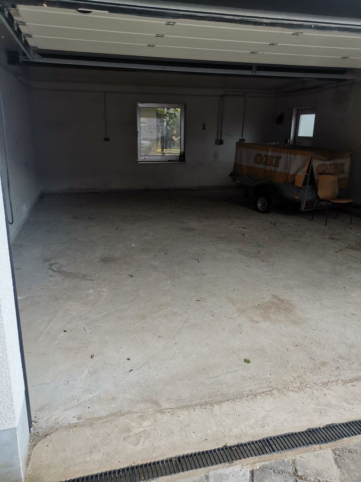 Garage zu vermieten in Homburg