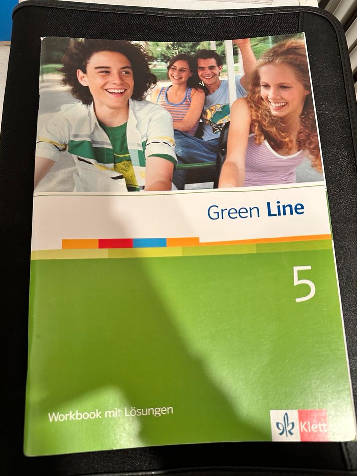 Verschiedene Green Line Buch Englisch in Vöhringen