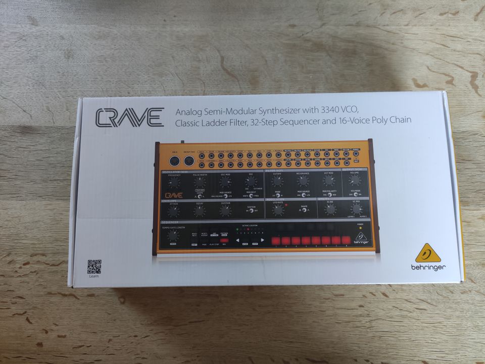 Behringer NEUTRON CRAVE PRO-1 Analog Synthesizer in Neutraubling