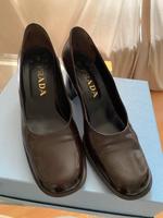 Prada ❤️Pumps dunkelbraun 38❤️ Echtleder Nordrhein-Westfalen - Neuss Vorschau